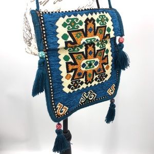 Kilim Patterned Boho Tasseled Woven Crossbody Bag